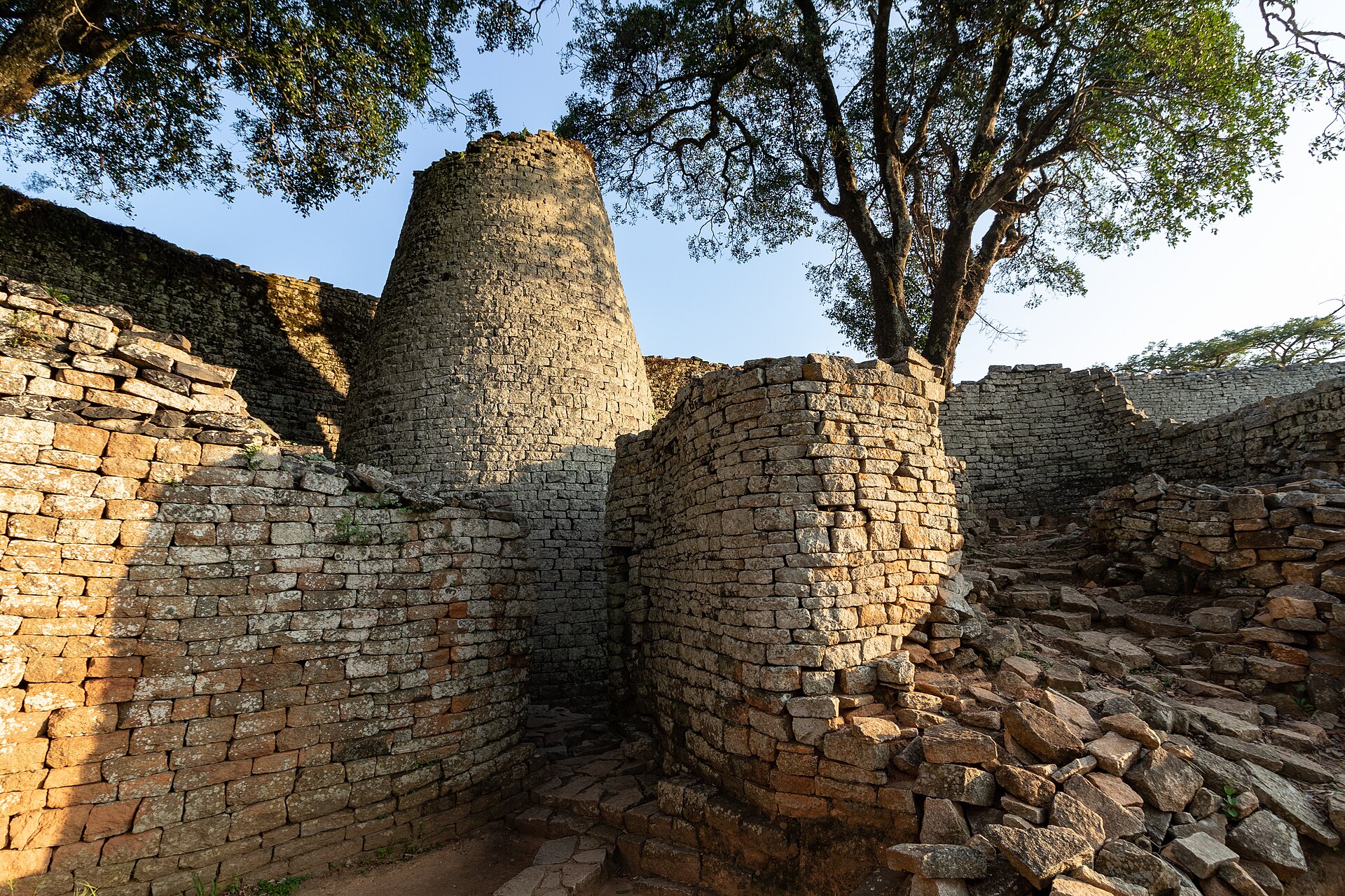 Conical Tower - Great Enclosure III (33736918448)